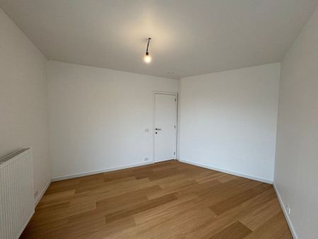 Modern gelijkvloers appartement met ondergrondse staanplaats in Eeklo. - Photo 4