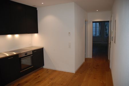 Sanierte 2 1/2-Zimmer Wohnung mitten in der Altstadt - Photo 2