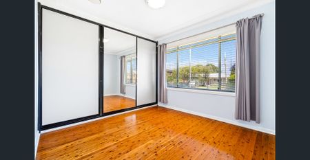 Spacious Home Offering Comfort and Convenience - Photo 4