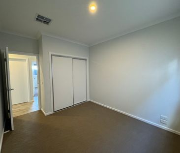 Spacious Four-Bedroom Family Home - Photo 2