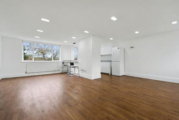 5 bedroom flat to rent - Photo 1