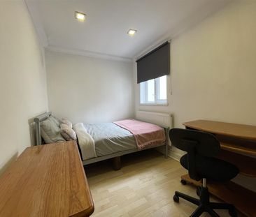 11 The Walk, Roath, Cardiff - Photo 6