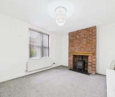 3 bedroom end of terrace house to rent - Photo 6