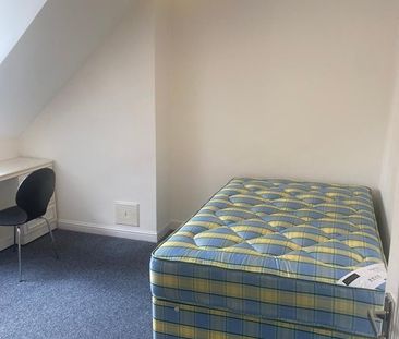 Room in a Shared House, Bristol, BS2 - Photo 2