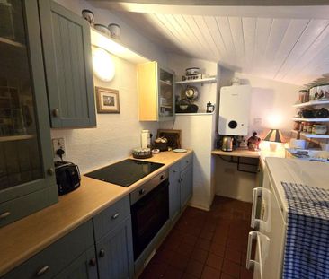 3 bedroom semi-detached house to rent - Photo 3