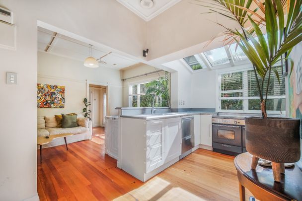 A Charming Retreat with Pet-Friendly Comfort - Photo 1