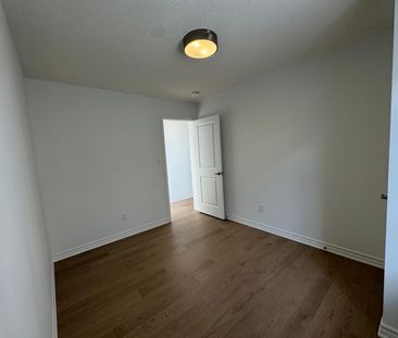 For Lease - 104 Azure Drive, Markham, Ontario - Photo 2