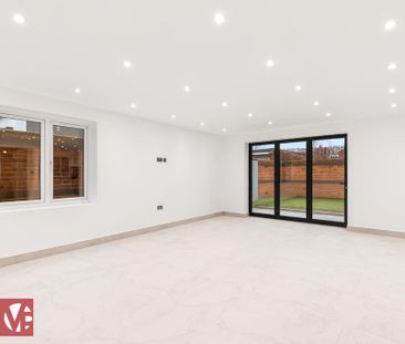 3 bedroom semi-detached house to rent - Photo 1