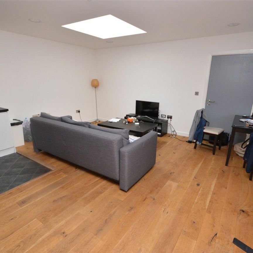 High Street, Exeter, Devon, EX4 - Photo 1