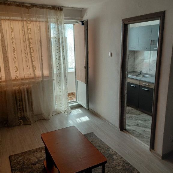 Garsonieră Tătărași, mobilată și utilată, aer condiționat - Fotografie 1