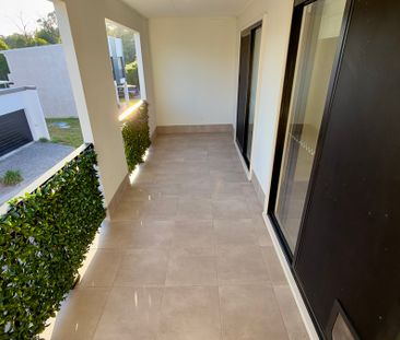 One Bedroom Townhouse in Coomera - Ready To Call Home - Photo 3