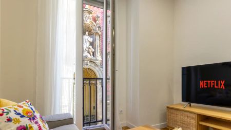 Piso de alquiler en Embajadores - Lavapiés - Foto 2