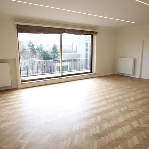 Appartement te huur - Photo 1
