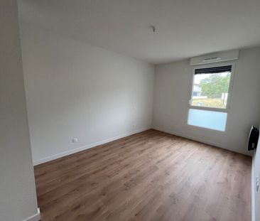 Location Appartement 3 pièces 63m² BRUGUIERES 31150 - Photo 2