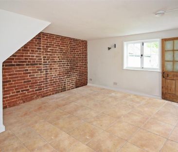 2 bedroom bungalow to rent - Photo 1