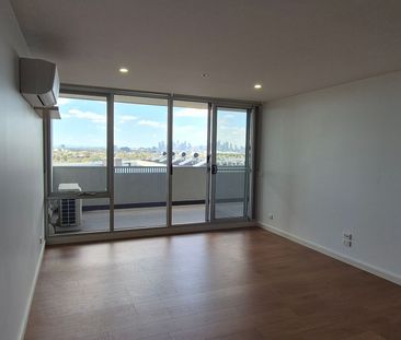 Penthouse Living - Photo 5