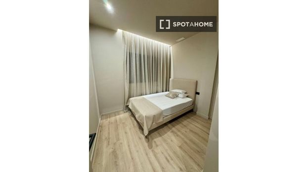 1 room luxury Apartment for rent in Santa Coloma de Gramenet, Catalonia - Photo 1