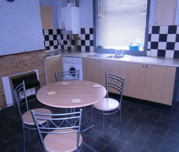 3 Bed House to Let - Nr. Bradford Uni - Photo 1