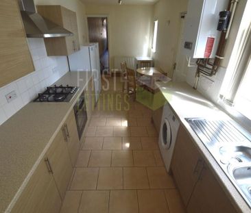 5 bedroom terraced house to rent - Photo 2