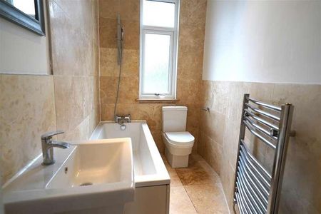 Riviera Drive, Southend-on-sea, SS1 - Photo 4