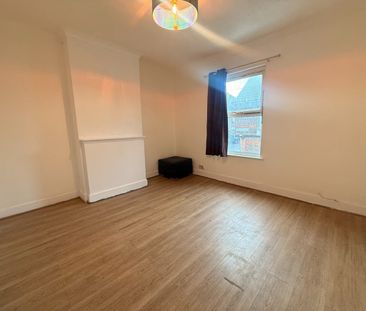 3 Bed Terraced House, Ashton Road, LU1 - Photo 4