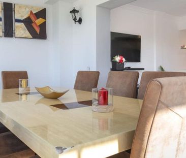 Luxury penthouse for rent in Marbella Del Este, Andalusia - Photo 3