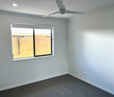 22 Kashmir Circuit, Greenbank QLD 4124 - House For Rent | Domain - Photo 3