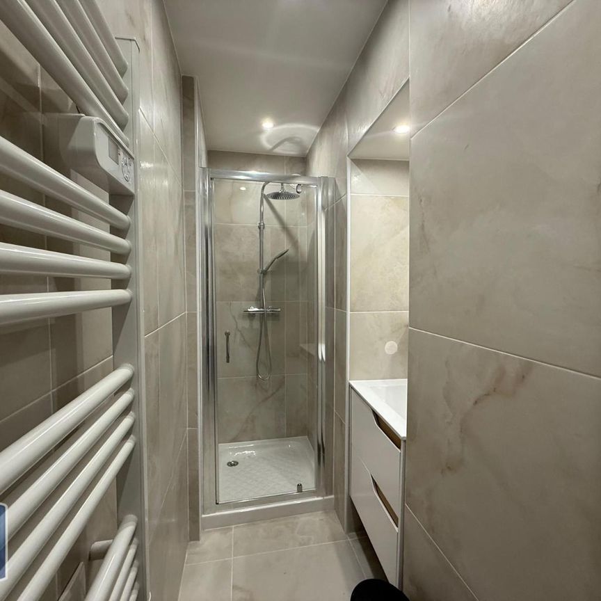 Location Appartement 1 pièce 23m² NICE 06300 - Photo 1