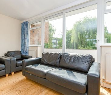 Horwood Close, Headington - Photo 1