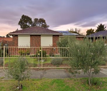 39 Hispano Drive, Keilor Downs. - Photo 4