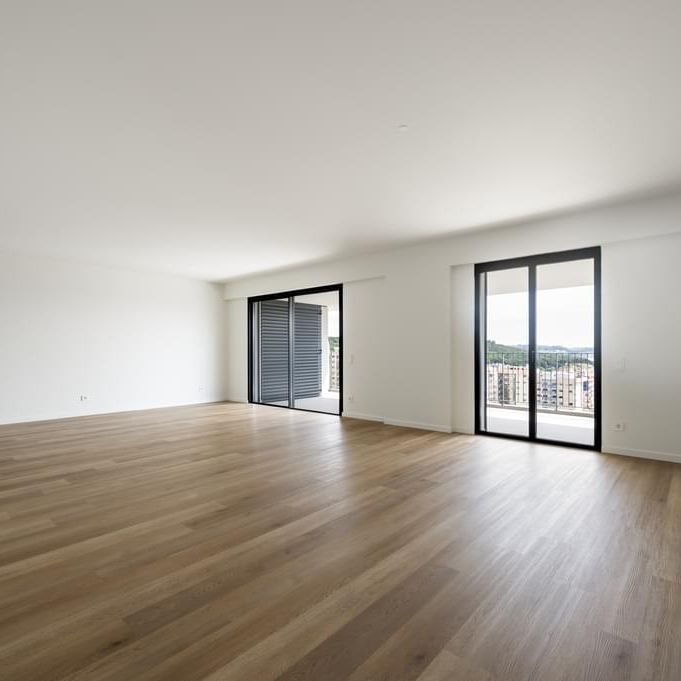 4 Bedroom Apartment with swimming pool, Miraflores, Oeiras - Photo 1