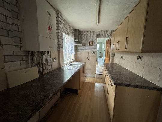 2 bedroom terraced house to rent - Photo 1