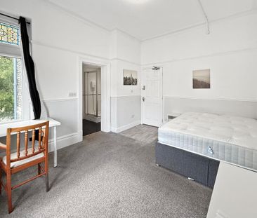 1 bedroom in a house share to rent - Photo 3