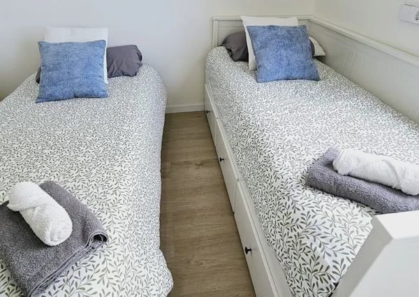 Passeig del Mare Nostrum, Badalona, Catalonia 08918