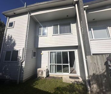 Cozy home in Manurewa - Photo 6