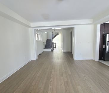 For Lease - 3246 Chimney Swift Crescent, Pickering, Ontario - Photo 2