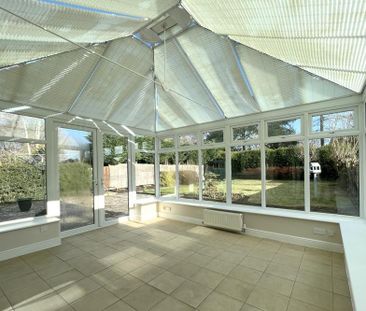 3 bedroom detached bungalow to rent - Photo 1