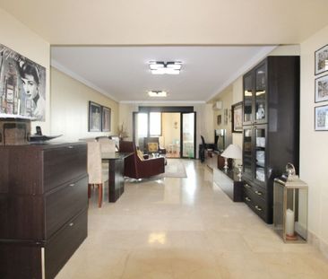 3 Bedroom Apartment For Rent in San Pedro de Alcántara, Málaga - Photo 1