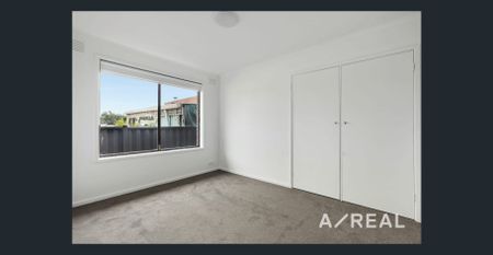 Modern Living in the Heart of Reservoir - Photo 4