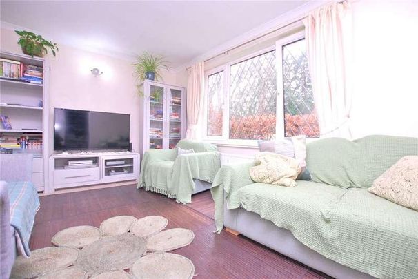 Broad Street, Guildford, Surrey, GU3 - Photo 1