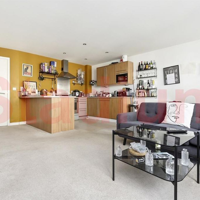 2 bedroom flat to rent - Photo 1