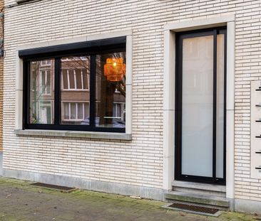 Luxueus éénslaapkamer appartement met grote tuin - Photo 1