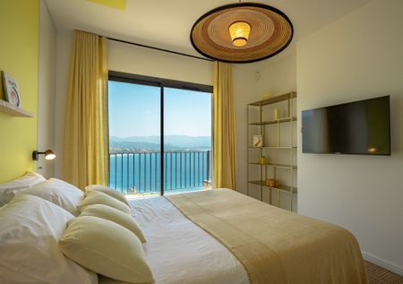 Rental House Ajaccio 7 Rooms 300 m² - Photo 4