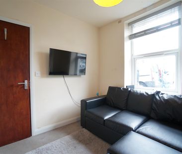 23 Fron Square - Photo 3