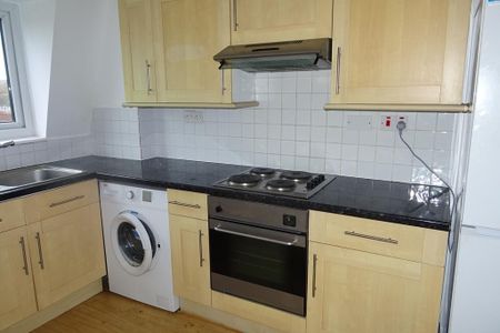 2 bedroom apartment to rent - Photo 4