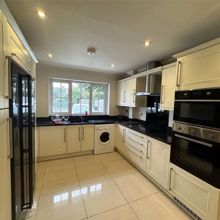 1 bedroom detached house to rent - Photo 3