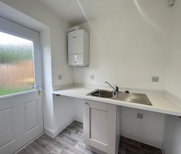 4 bedroom detached house to rent - Photo 4