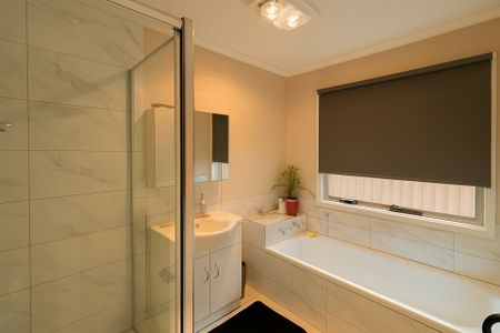 Spacious Family Home in Prime Hallam Location - Photo 3