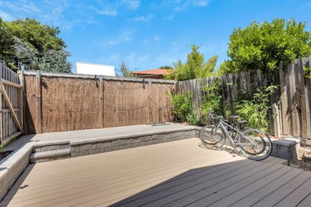 133 Wood Street, Preston VIC 3072 - House For Rent | Domain - Photo 3