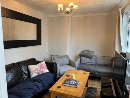 4 bedroom house to rent - Photo 3